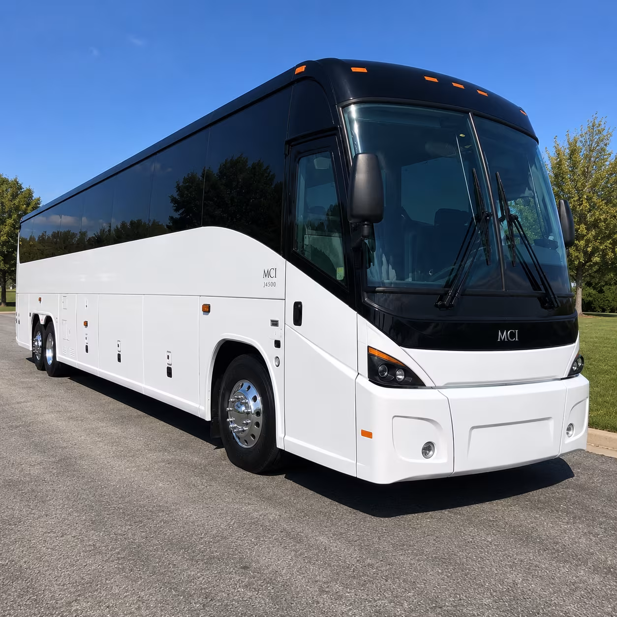 shuttle buses between little rock and memphis international airport mem